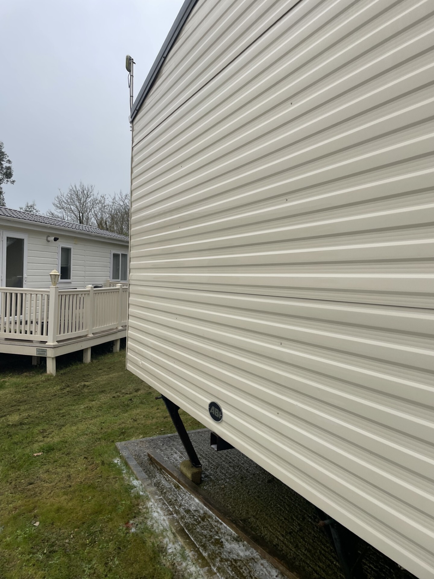 b8256abb-328d-4a23-85c1-01c0d51e83a8-1